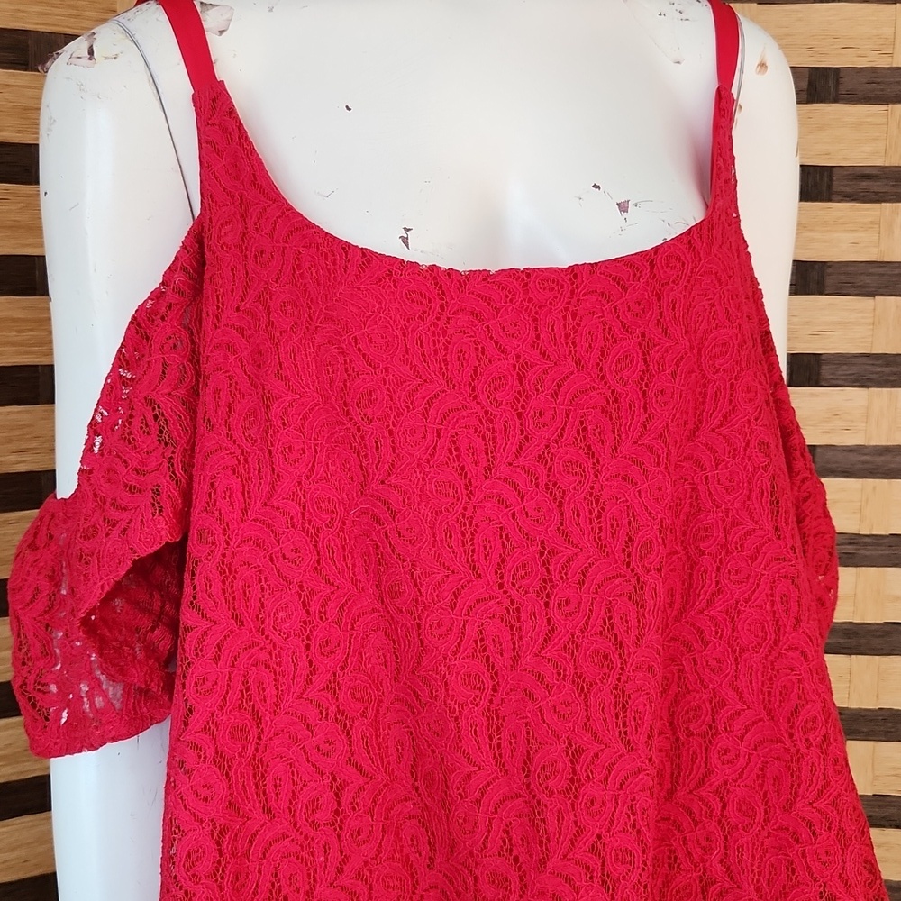 Jessica Simpson Cold Shoulder Top - Picture 4 of 12